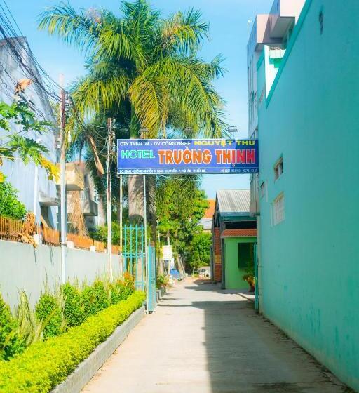 هتل Khách Sạn Trường Thịnh