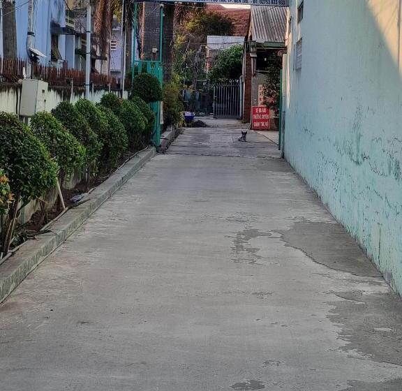 هتل Khách Sạn Trường Thịnh