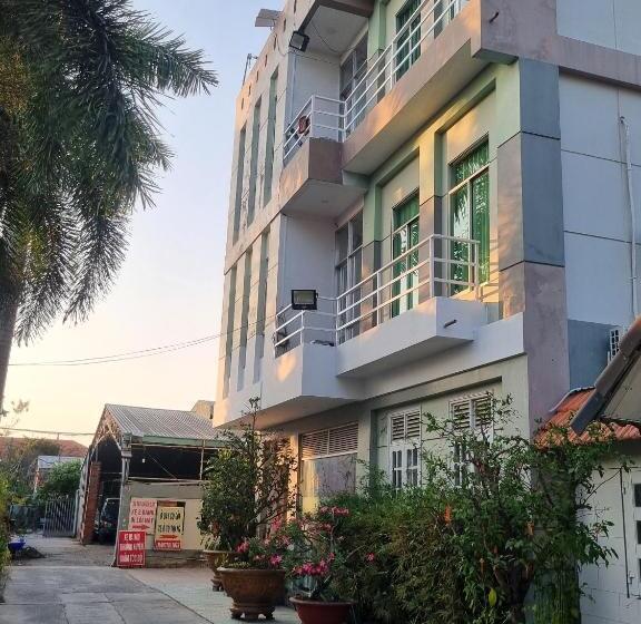 هتل Khách Sạn Trường Thịnh