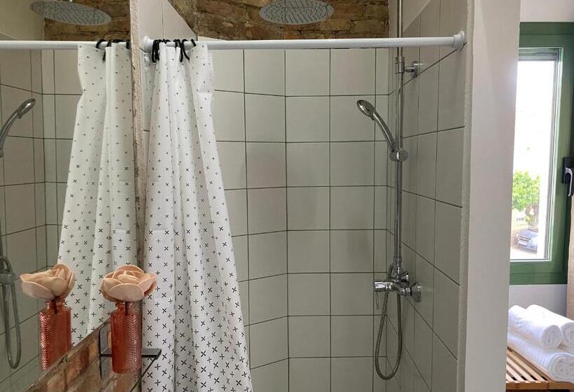 בית מלון כפרי Les Filles