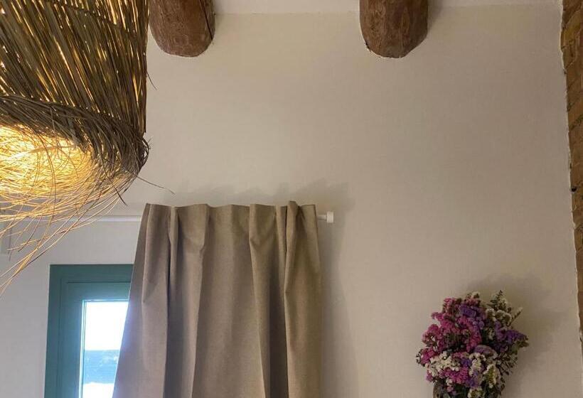 בית מלון כפרי Les Filles