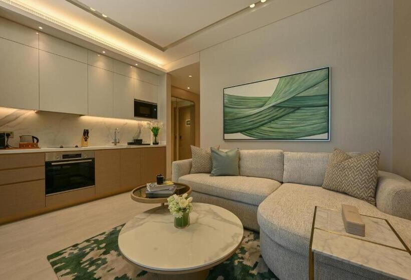 هتل Onyx Arjaan By Rotana