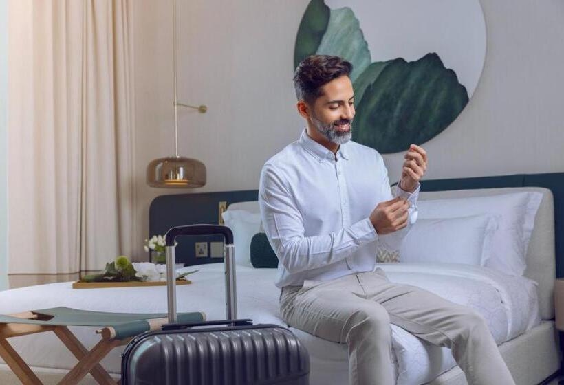 هتل Onyx Arjaan By Rotana