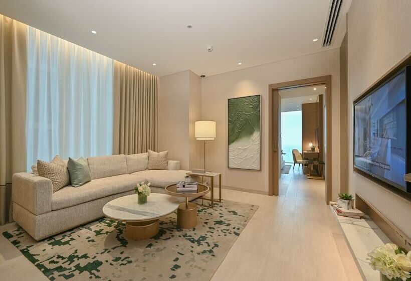 هتل Onyx Arjaan By Rotana