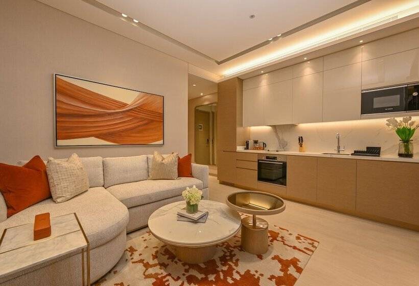 هتل Onyx Arjaan By Rotana