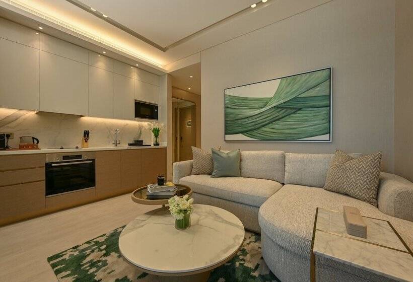 هتل Onyx Arjaan By Rotana