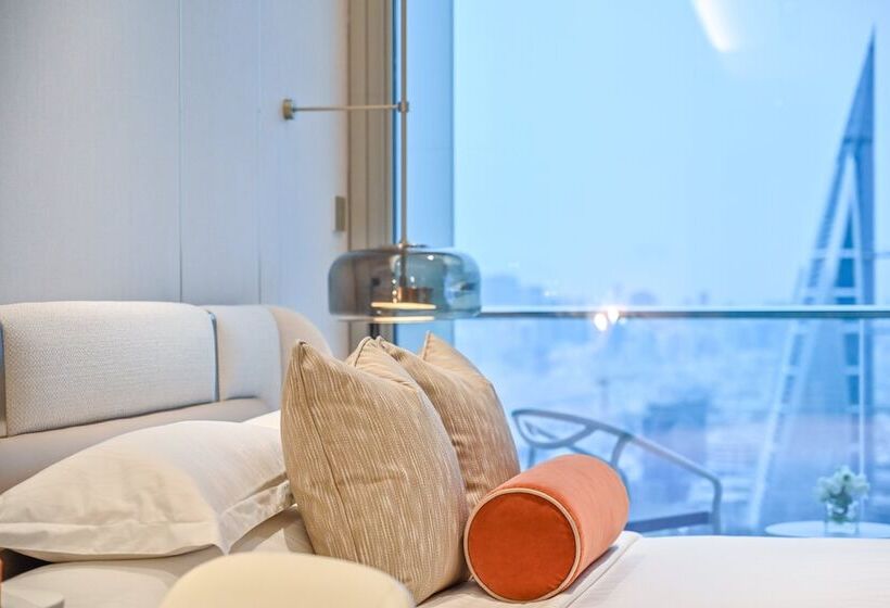 هتل Onyx Arjaan By Rotana