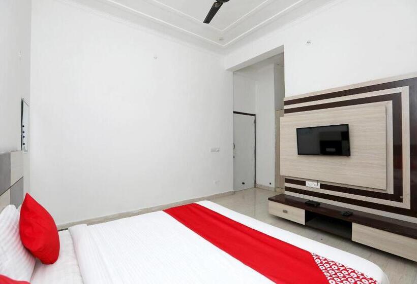 فندق Oyo Diamond Resort