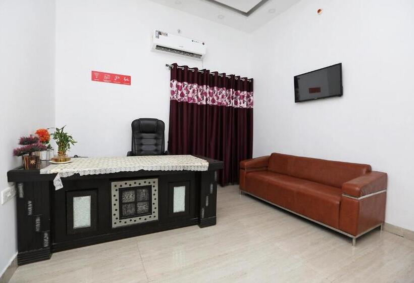 فندق Oyo Diamond Resort