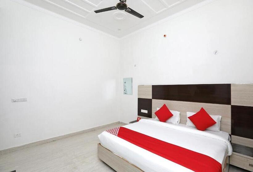 فندق Oyo Diamond Resort