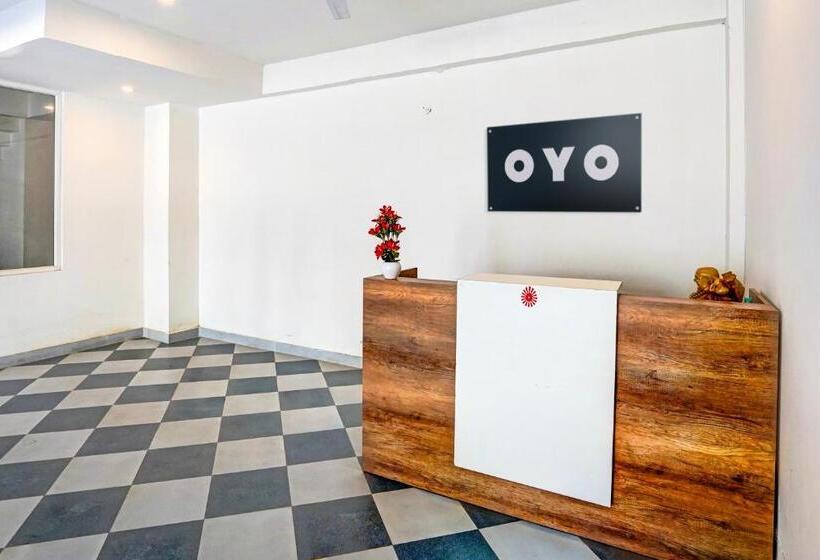 בית מלון כפרי Oyo Fortune Inn