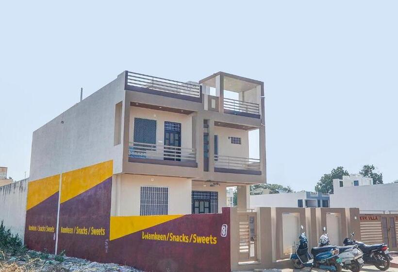 בית מלון כפרי Oyo Krk Villa