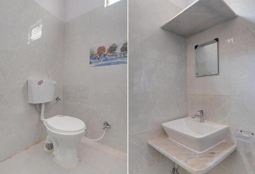 בית מלון כפרי Oyo Krk Villa