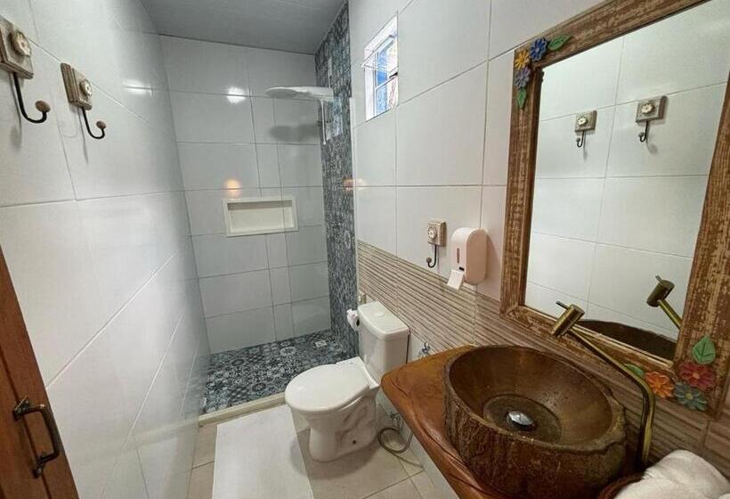 בית מלון כפרי Sitio Robatto Ecopousada