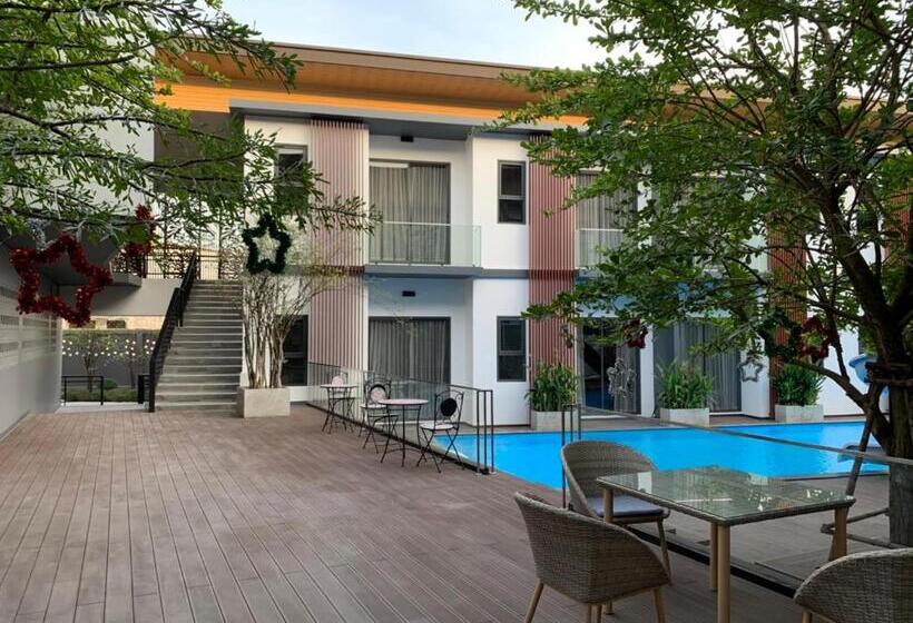 בית מלון כפרי The Riverkwai Bridge Resort 2