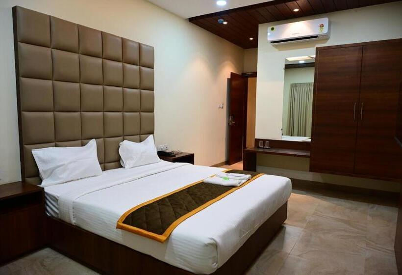 فندق Unnati Stay Inn