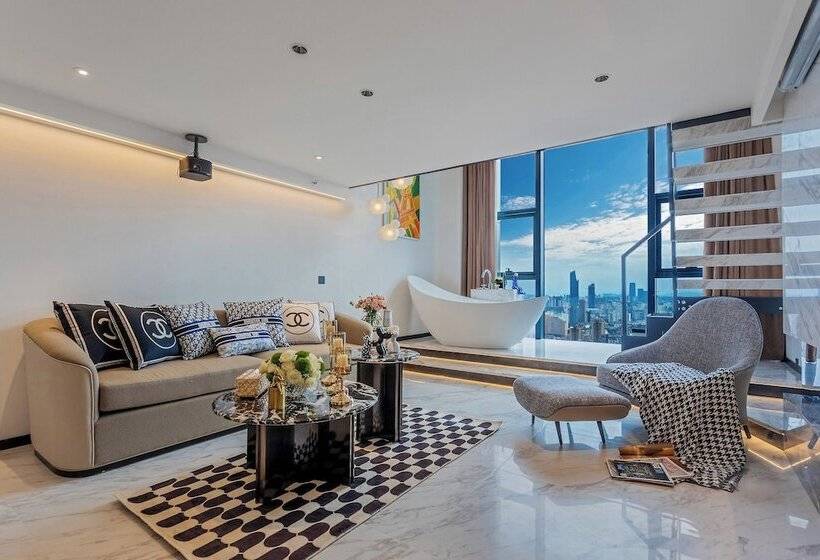 Kunming Hotel High Sky View