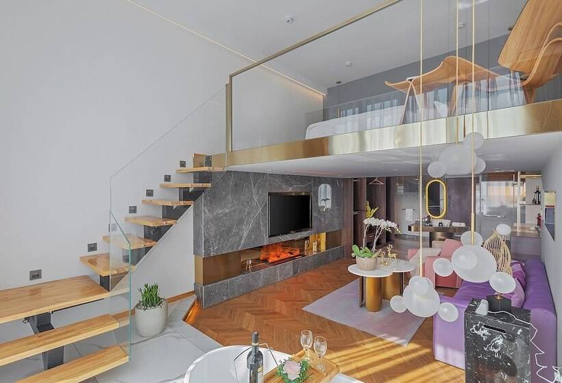 Kunming Hotel High Sky View