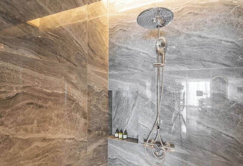 Kunming Hotel High Sky View