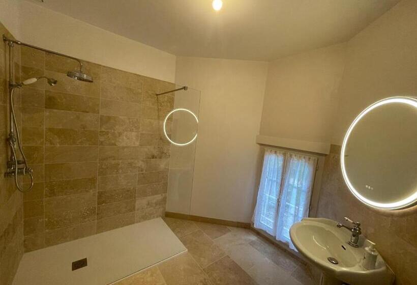 La Maison Voyage Bed And Breakfast