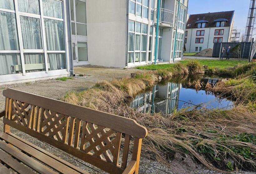 Magnet Boardinghouse