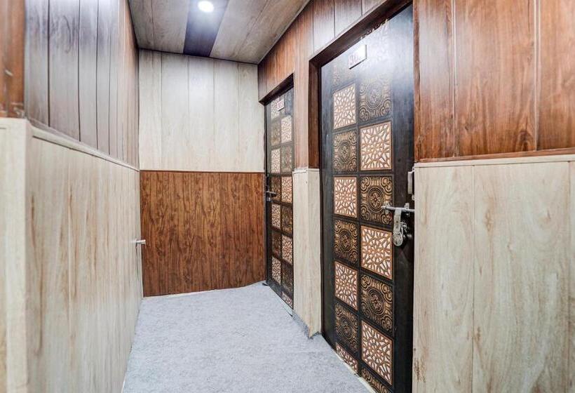 Oyo Hotel Aryawart Galaxy