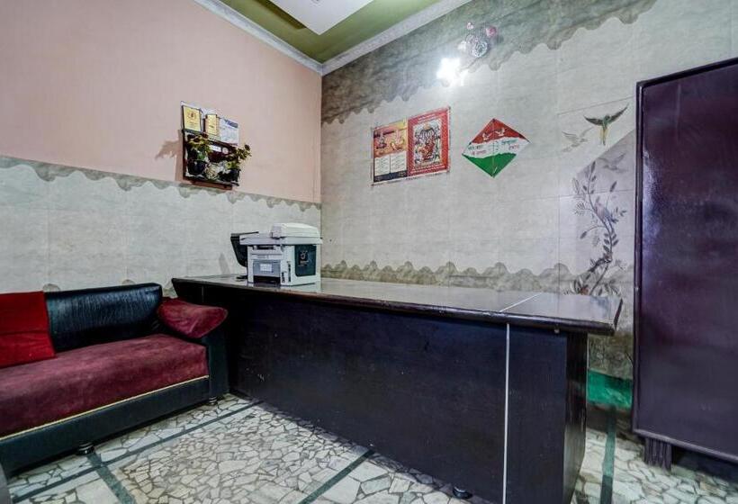 Oyo Hotel Aryawart Galaxy