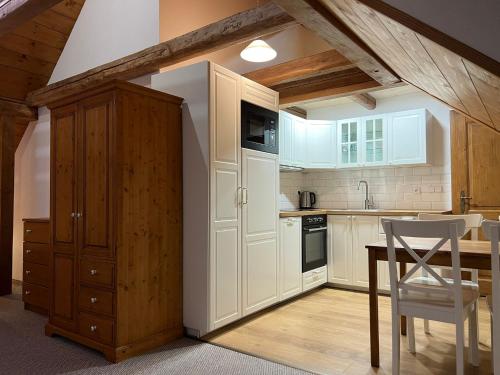 پانسیون Apartmány Horský Dvůr