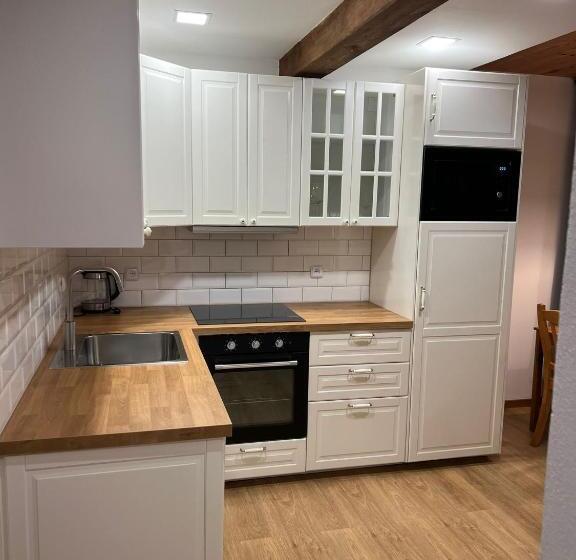 پانسیون Apartmány Horský Dvůr