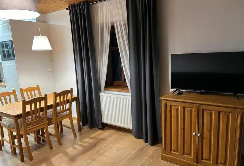 پانسیون Apartmány Horský Dvůr