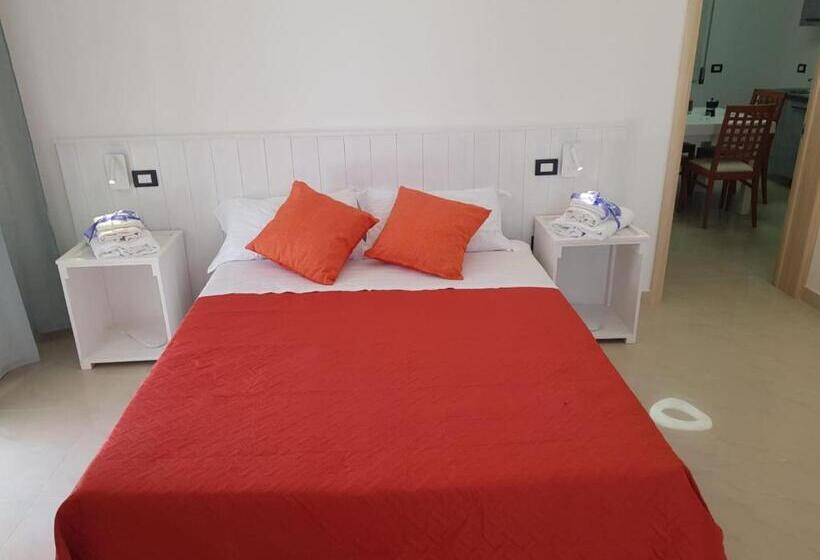 펜션 Calaluna Country House   Punta Prosciutto