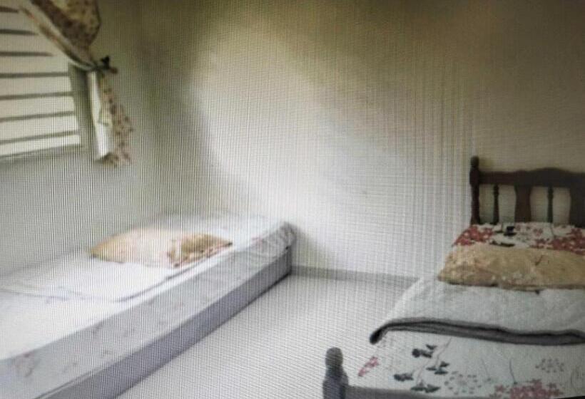 بنسيون Oyo Home 90977 Azzinki Homestay