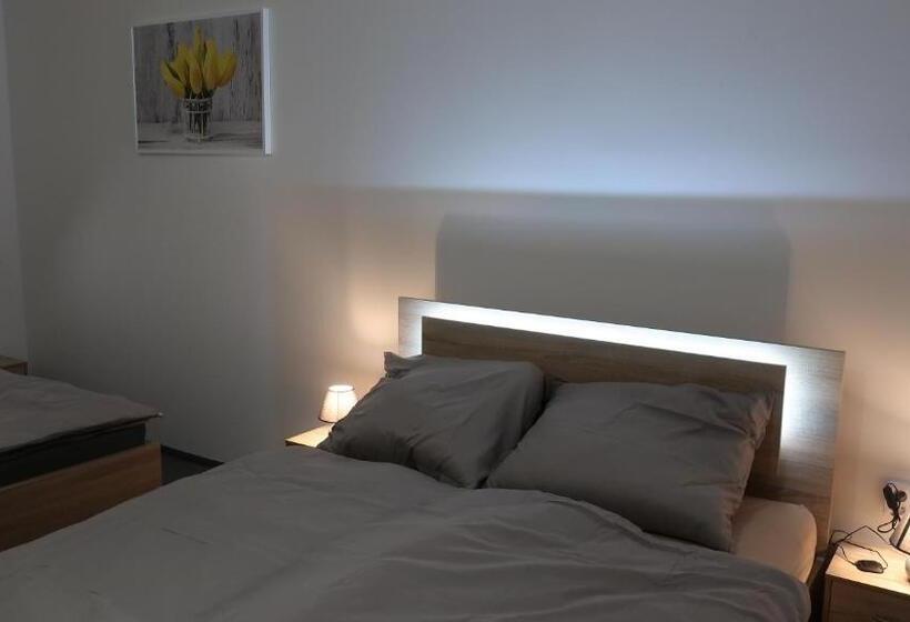 بنسيون Penzion Fiesta