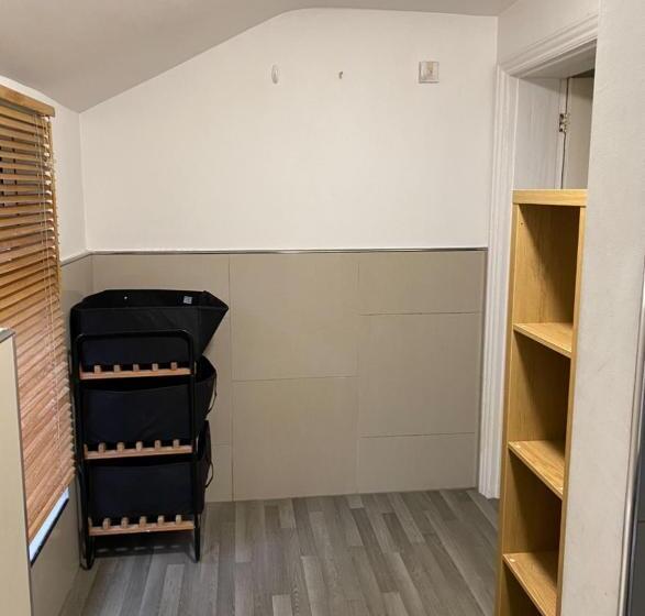 پانسیون Short Term Let Room In De1