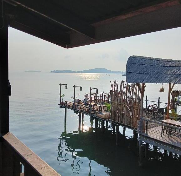 膳宿费 Tonmai Suite Ii