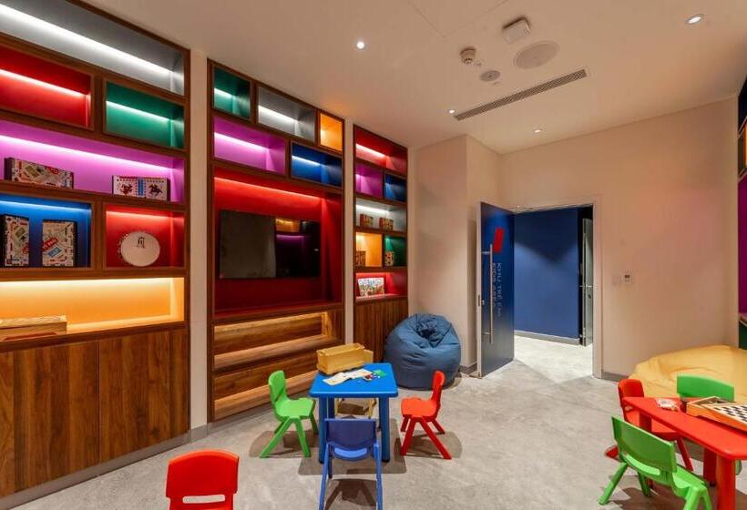 Wink Hotel Can Tho   24hrs Stay & Rooftop Pool Bar