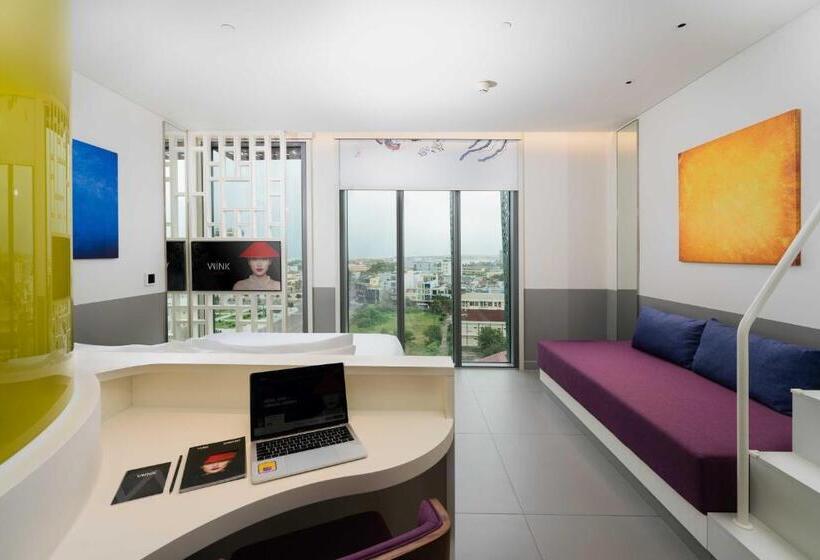 Wink Hotel Can Tho   24hrs Stay & Rooftop Pool Bar