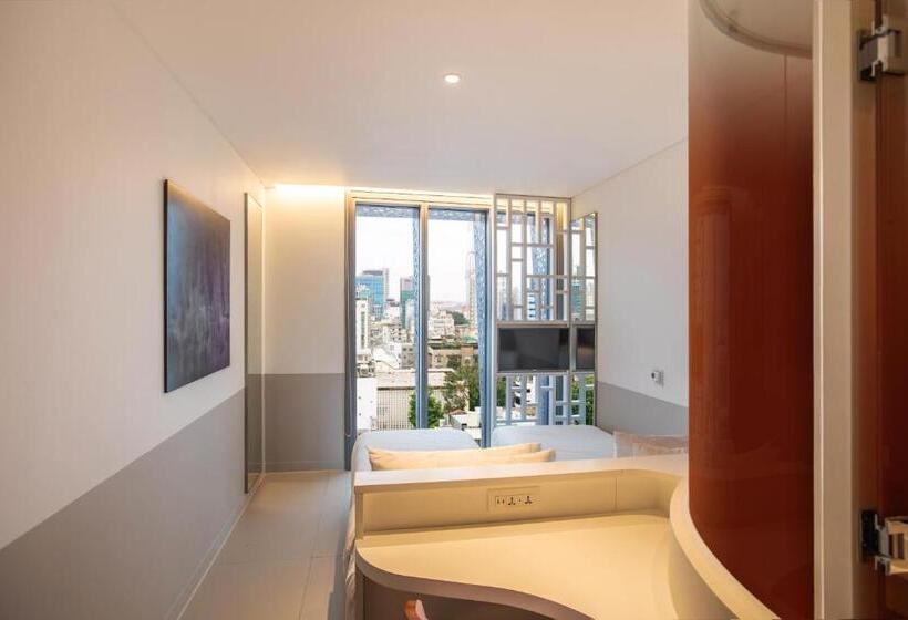 Wink Hotel Can Tho   24hrs Stay & Rooftop Pool Bar