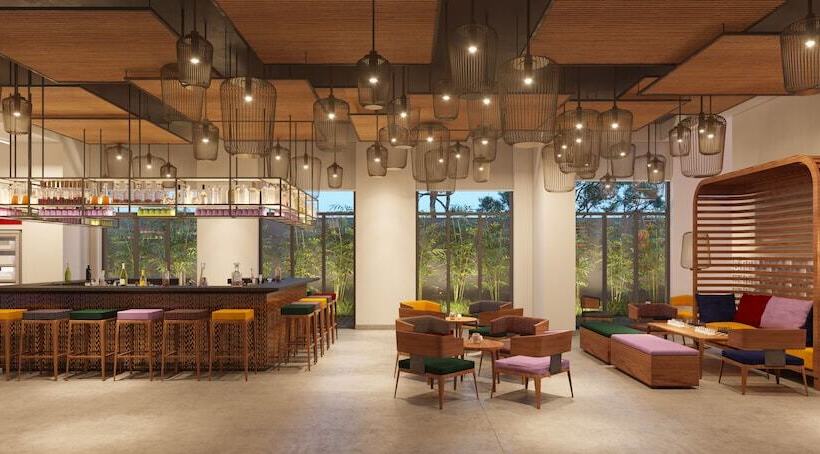 Wink Hotel Can Tho   24hrs Stay & Rooftop Pool Bar