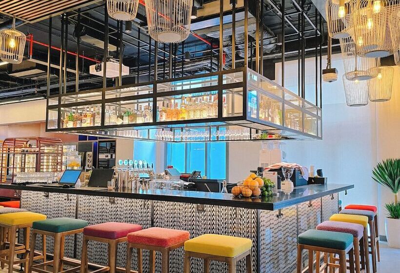 Wink Hotel Can Tho   24hrs Stay & Rooftop Pool Bar