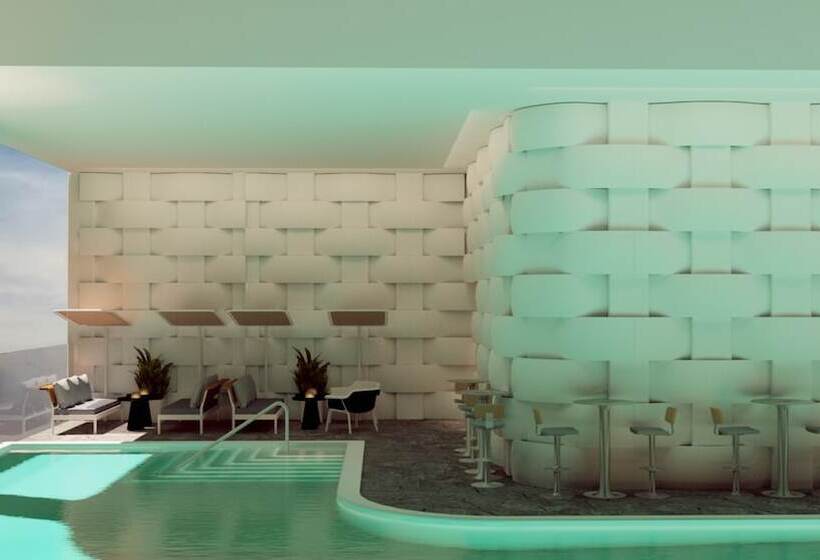 Wink Hotel Can Tho   24hrs Stay & Rooftop Pool Bar