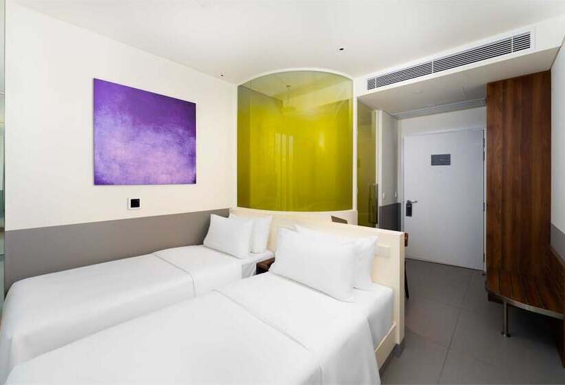 Wink Hotel Can Tho   24hrs Stay & Rooftop Pool Bar