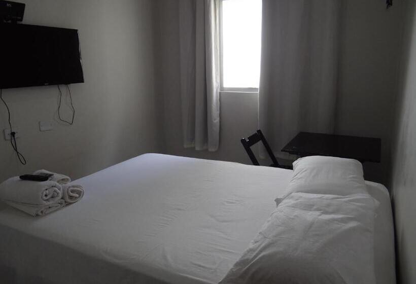 הוסטל Pousada Vó Otília