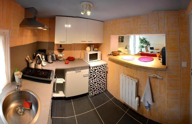 مبيت وإفطار L Atelier D Aubiac