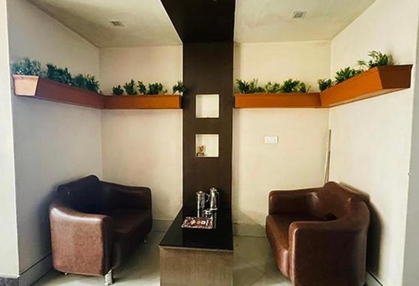 Fabhotel Prime Gananayak