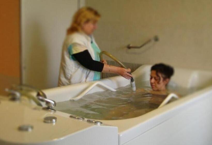 ホテル балнеохотел свети мина