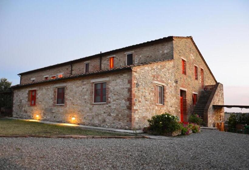 هتل Agriturismo Poggiodarno