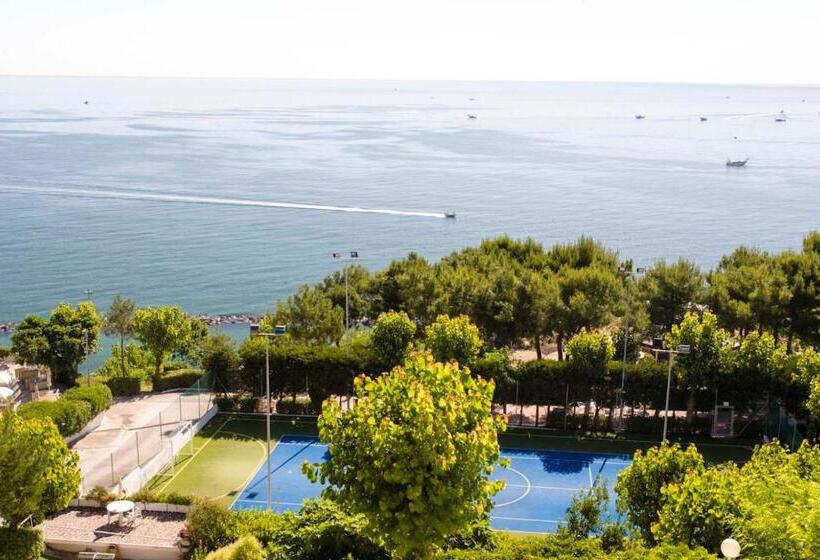 ホテル Eden Gigli