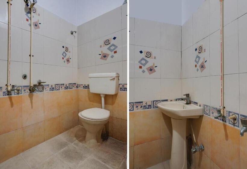 هتل Grand Aarvi Inn