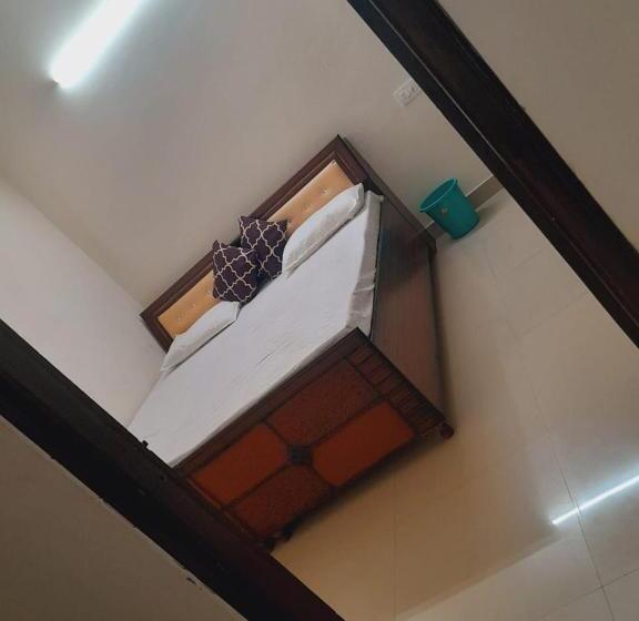 فندق Hills View Home Stay